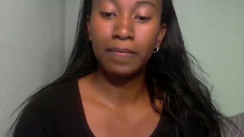 minouch211907 online show from May 17, 5:53 pm