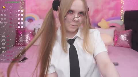 Snapshot of minx_girll chatting on February 25, 7:09 am Vikki online show from February 25, 7:09 am