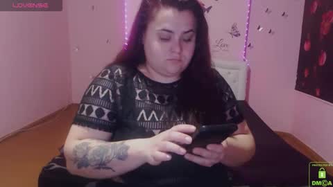 mira_cle_ online show from April 1, 7:09 am