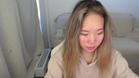 mira_g online show from October 1, 6:41 am