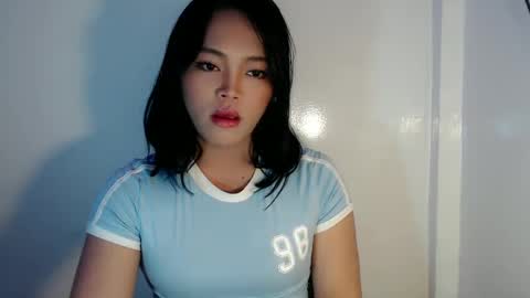 Snapshot of mira_luna222 chatting on February 4, 6:14 am Mira Bella online show from February 4, 6:14 am