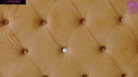 mira_lynxx online show from November 25, 4:12 am