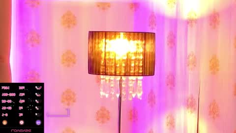 mira_lynxx online show from March 20, 5:12 am