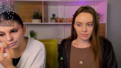 Snapshot of mira_vibe chatting on December 21, 7:59 am Mira online show from December 21, 7:59 am