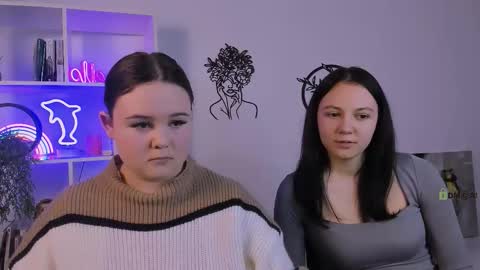 Snapshot of mira_vibe chatting on February 10, 7:18 pm Mira online show from February 10, 7:18 pm