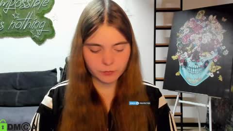 miraa_bloom online show from March 30, 1:56 pm