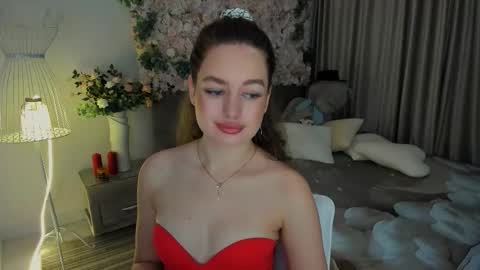 Emma online show from November 13, 6:51 pm