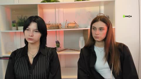 Snapshot of miraella chatting on September 22, 8:49 am Mira online show from September 22, 8:49 am