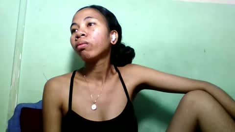 mirah881 online show from May 20, 7:47 am