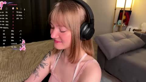 Mira online show from May 12, 8:17 pm