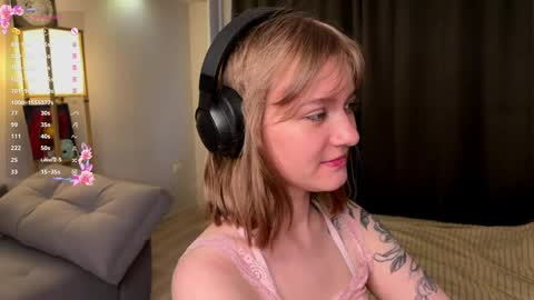 Mira online show from May 16, 9:13 pm