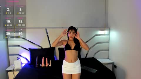 Snapshot of miranda_becerra chatting on October 29, 11:23 am Miranda  online show from October 29, 11:23 am