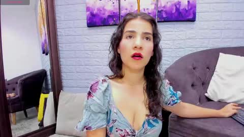    online show from May 4, 11:39 am