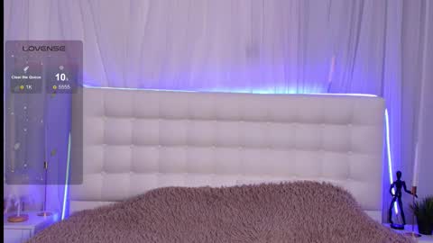 Snapshot of miranda_kery chatting on September 19, 6:37 am Mira online show from September 19, 6:37 am