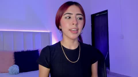 Snapshot of mirandaa_rogers chatting on May 9, 7:08 pm Miranda Rogers online show from May 9, 7:08 pm