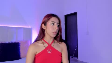 Snapshot of mirandaa_rogers chatting on May 12, 7:22 pm Miranda Rogers online show from May 12, 7:22 pm