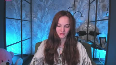 Snapshot of mirandaglow chatting on April 5, 5:37 am Miranda online show from April 5, 5:37 am