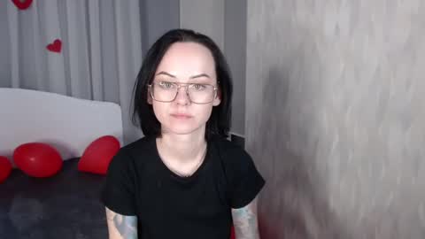 Snapshot of mirasky chatting on February 19, 2:33 am Mira online show from February 19, 2:33 am