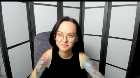 Snapshot of mirasky chatting on February 20, 6:57 pm Mira online show from February 20, 6:57 pm