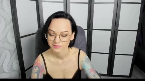 Snapshot of mirasky chatting on March 11, 9:15 pm Mira online show from March 11, 9:15 pm