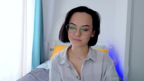 MiraSkyy online show from September 28, 2:44 pm