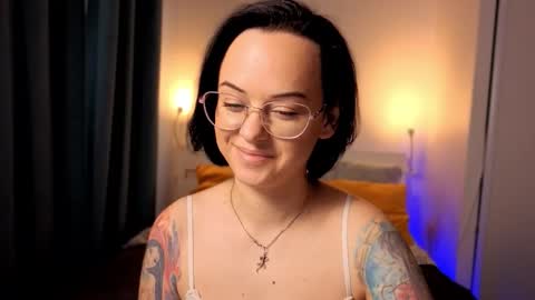 MiraSkyy online show from October 4, 2:48 pm