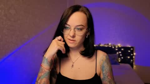 MiraSkyy online show from May 12, 3:20 pm