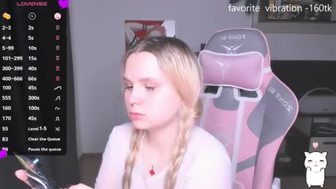 Kira online show from October 15, 6:30 pm