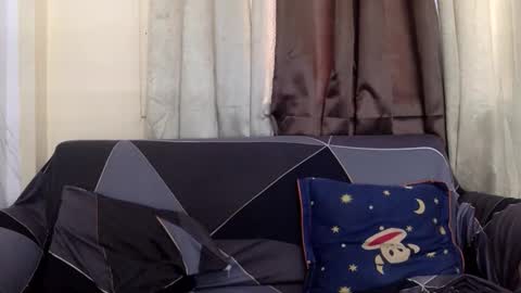 Snapshot of mireill_sex chatting on May 11, 4:40 am mireill_sex online show from May 11, 4:40 am