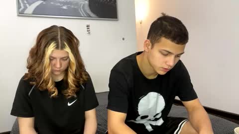 mirelcouple online show from February 17, 10:12 am