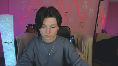 Snapshot of mirginia_lovely chatting on March 9, 2:21 pm mirgi online show from March 9, 2:21 pm