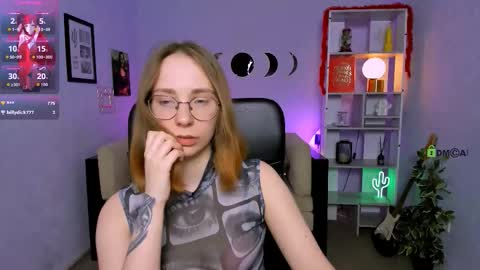 Snapshot of mirginia_lovely chatting on March 11, 1:28 pm mirgi online show from March 11, 1:28 pm