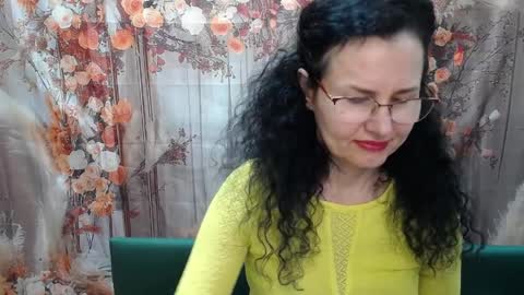 Miroslava Happi online show from April 5, 5:26 am