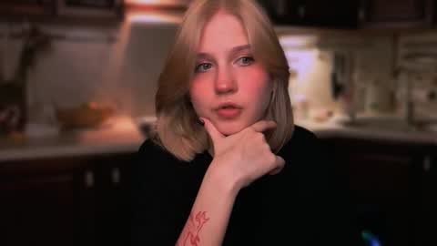 Mira online show from November 9, 8:51 pm