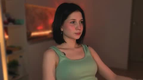 Snapshot of mirrameow chatting on April 27, 11:03 pm Mira online show from April 27, 11:03 pm