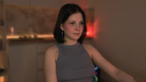 Snapshot of mirrameow chatting on May 20, 11:44 pm Mira online show from May 20, 11:44 pm