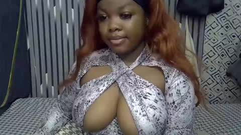 mirror_254 online show from November 28, 1:36 pm