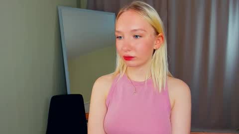 Lucy online show from November 1, 6:04 am