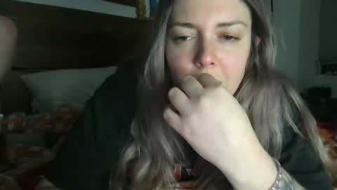Snapshot of mis0h0rnybabii chatting on December 15, 9:45 am MisoHorny aka Goddess Sahara online show from December 15, 9:45 am