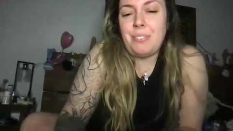 Snapshot of mis0h0rnybabii chatting on February 24, 11:14 pm MisoHorny aka Goddess Sahara online show from February 24, 11:14 pm