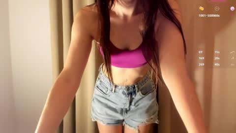 Snapshot of mis_brandy chatting on April 10, 3:12 am Alexa online show from April 10, 3:12 am