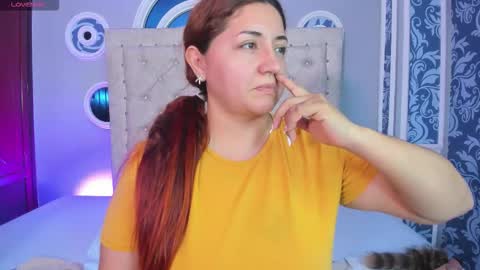 Snapshot of mishell_lovely chatting on September 29, 12:43 pm Mishell online show from September 29, 12:43 pm