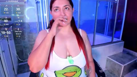 Snapshot of mishell_lovely chatting on October 9, 1:42 pm Mishell online show from October 9, 1:42 pm