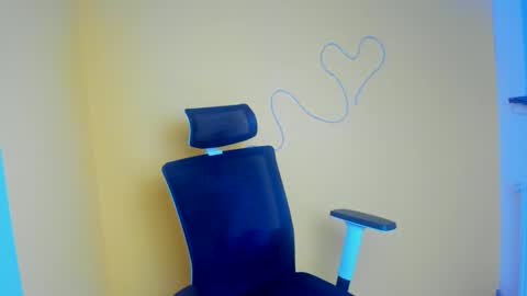 Mishelle online show from March 6, 12:56 pm