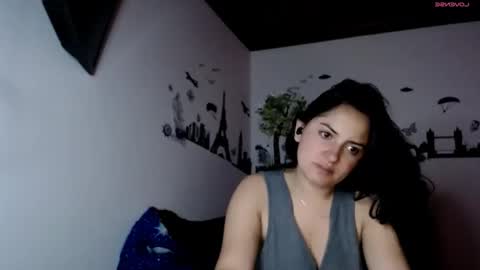 Snapshot of misnicol chatting on January 13, 11:15 am Nicol online show from January 13, 11:15 am