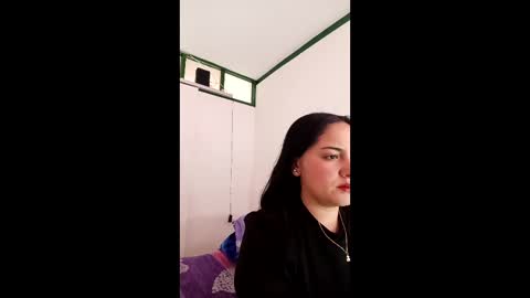 Snapshot of misnicol chatting on February 3, 9:53 pm Nicol online show from February 3, 9:53 pm