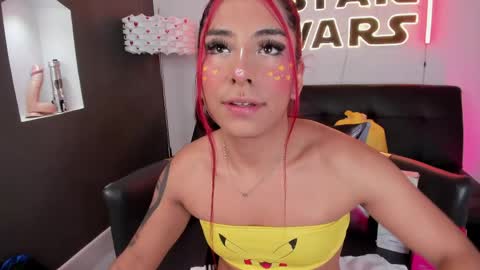 Snapshot of miss___allison chatting on May 15, 11:06 am Allison online show from May 15, 11:06 am