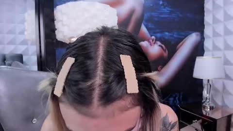 miss___angel online show from September 26, 6:12 pm