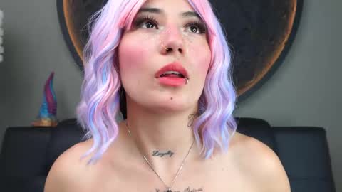 Snapshot of miss___charlotte chatting on October 17, 6:10 pm Charlotte online show from October 17, 6:10 pm