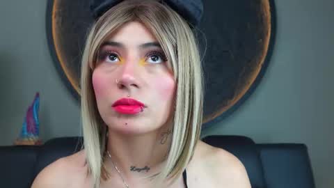 Snapshot of miss___charlotte chatting on October 25, 6:46 pm Charlotte online show from October 25, 6:46 pm